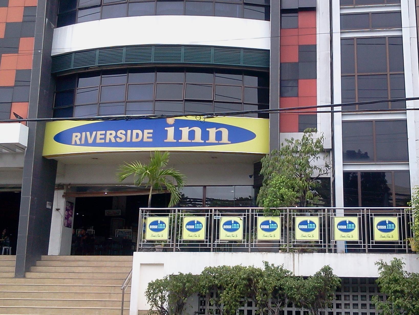 Babuy Riverside Inn מראה חיצוני תמונה