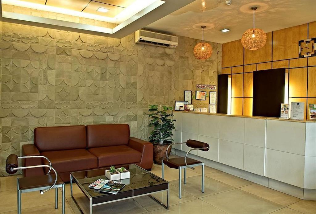 Babuy Riverside Inn מראה חיצוני תמונה