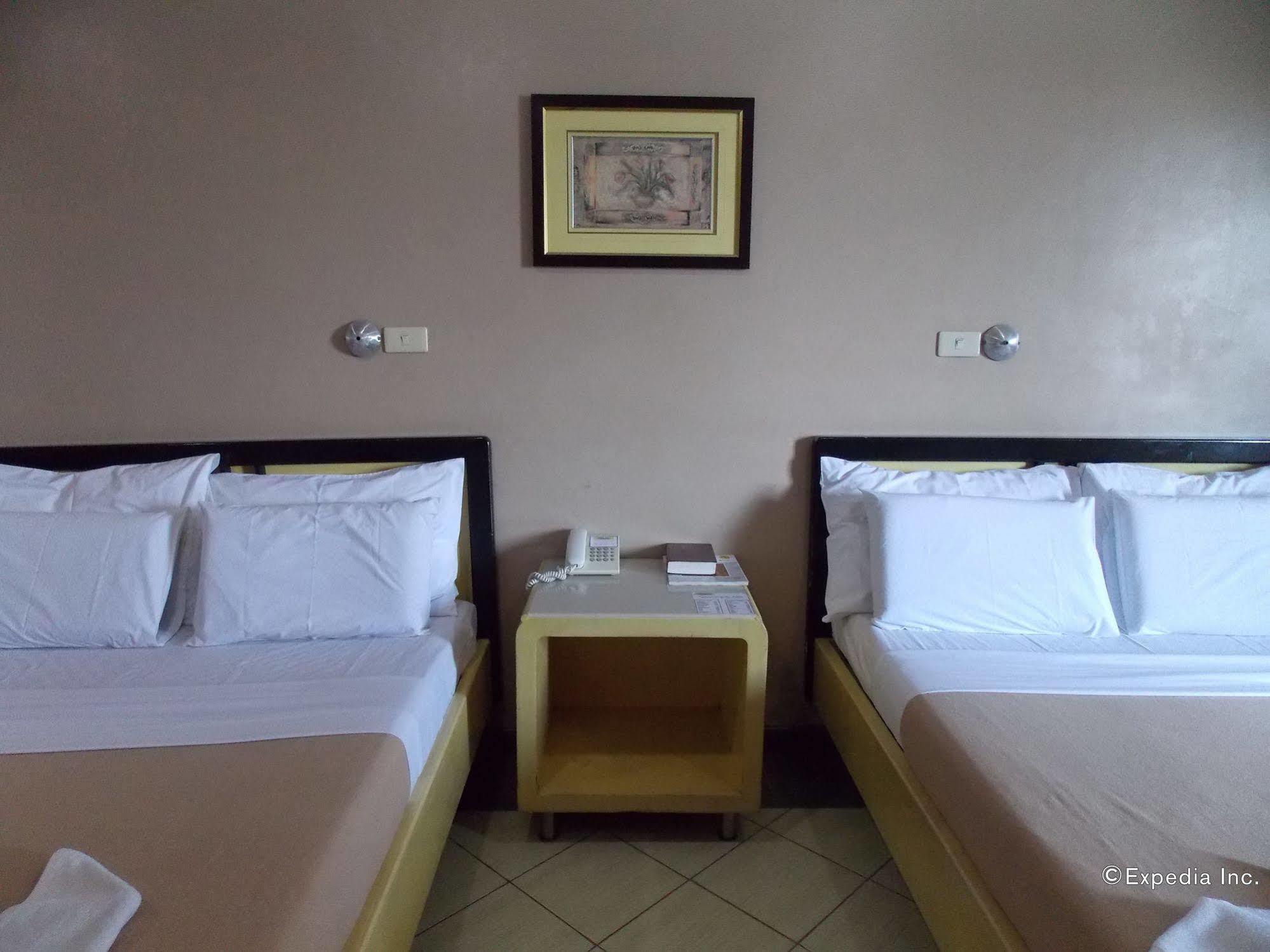 Babuy Riverside Inn מראה חיצוני תמונה