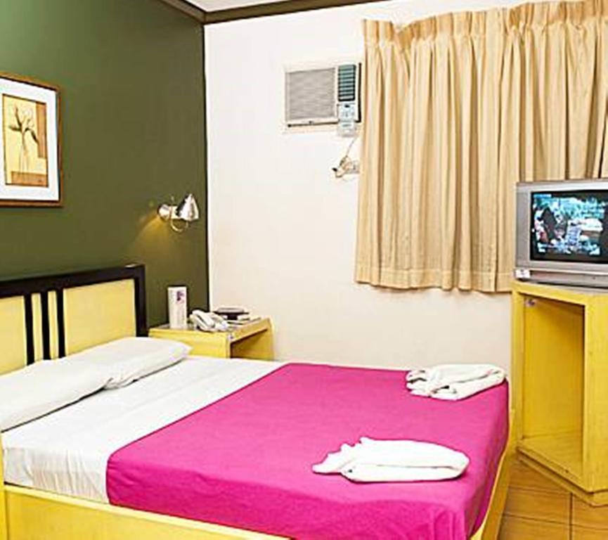 Babuy Riverside Inn מראה חיצוני תמונה