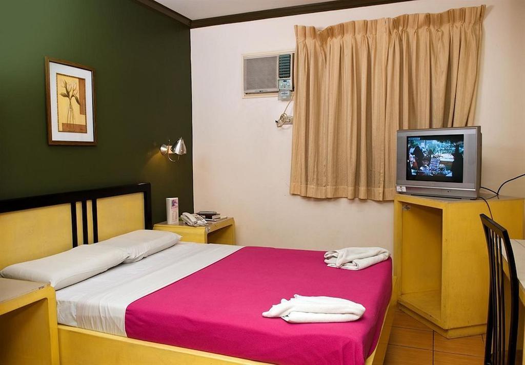 Babuy Riverside Inn מראה חיצוני תמונה